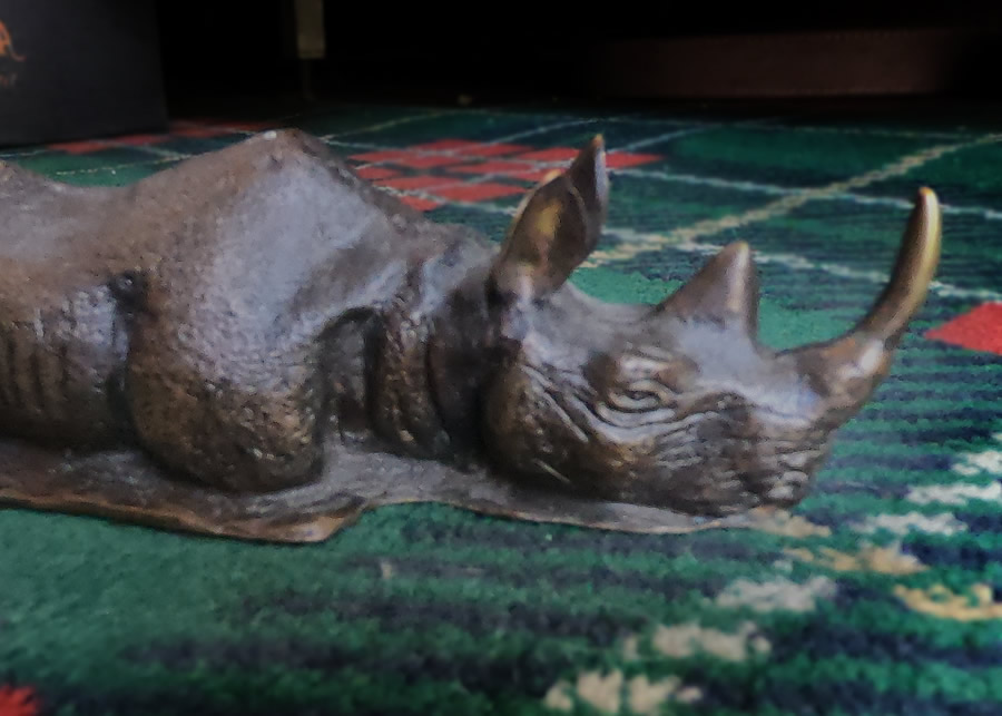 ALEX Armurerie Paris - sculpture bronze rhinocéros